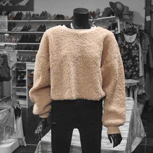 Wild Fable beige furry crop XL oversized sweater